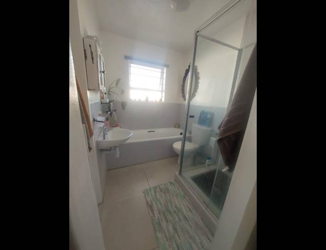 2 BEDROOM PROPERTY TO RENT IN MILNERTON CENTRAL